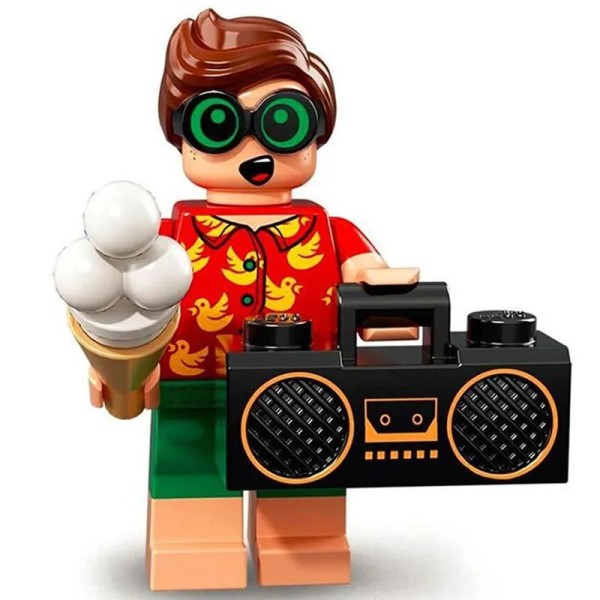 DC Minifigure Robin at the beach